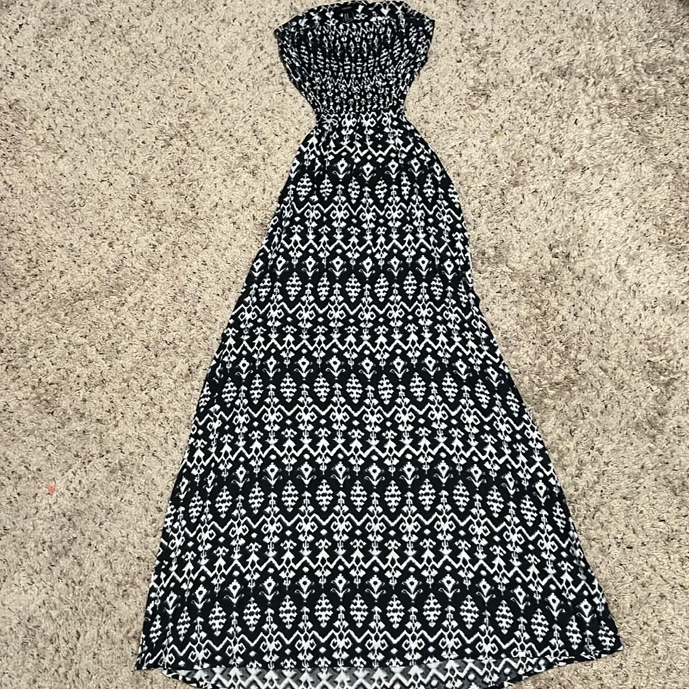 Summer Backless & Shoulder-less Casual Dress Foreve21